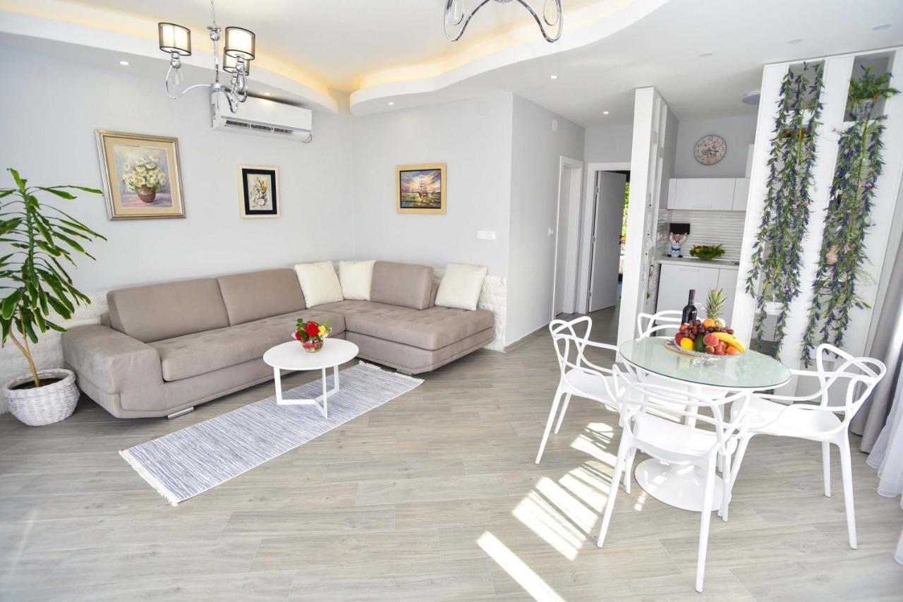 Verbalj Apartment With Swimming Pool Kotor Exterior foto